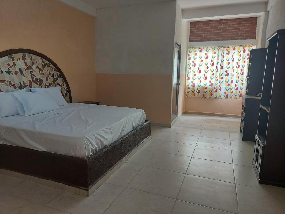 Auto hotel Jardines de Amatitlán Cuernavaca Exterior foto